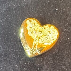 Shining Heart Pin Brooch variety club 🐈‍⬛